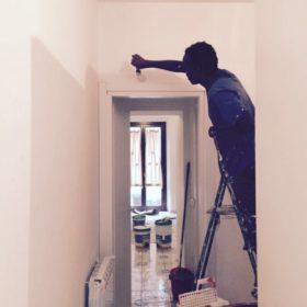 Beneficiario SPRAR Itri che effettua manutenzione degli appartamenti